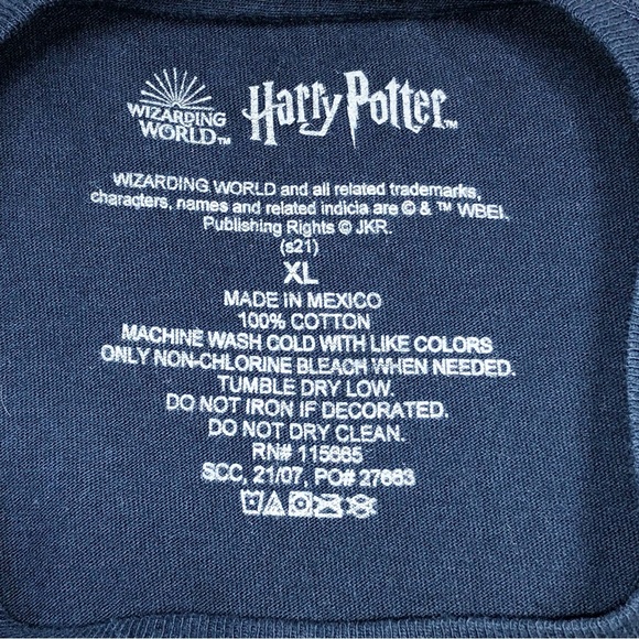 Universal Studios Wizarding World Blue Hogwarts Alumni Short Sleeve Tee Size XL - Picture 2 of 9